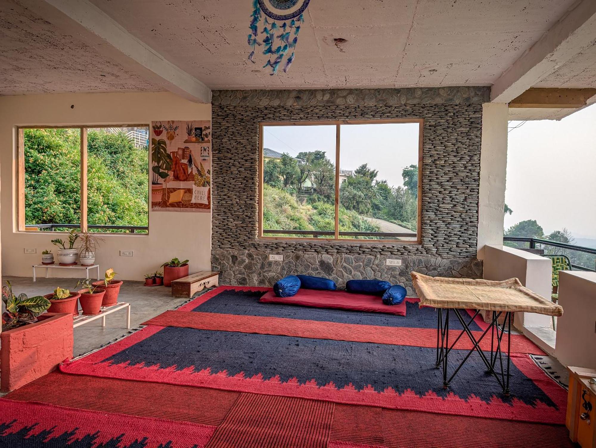 Hobo Hostel Dharamshala Eksteriør billede