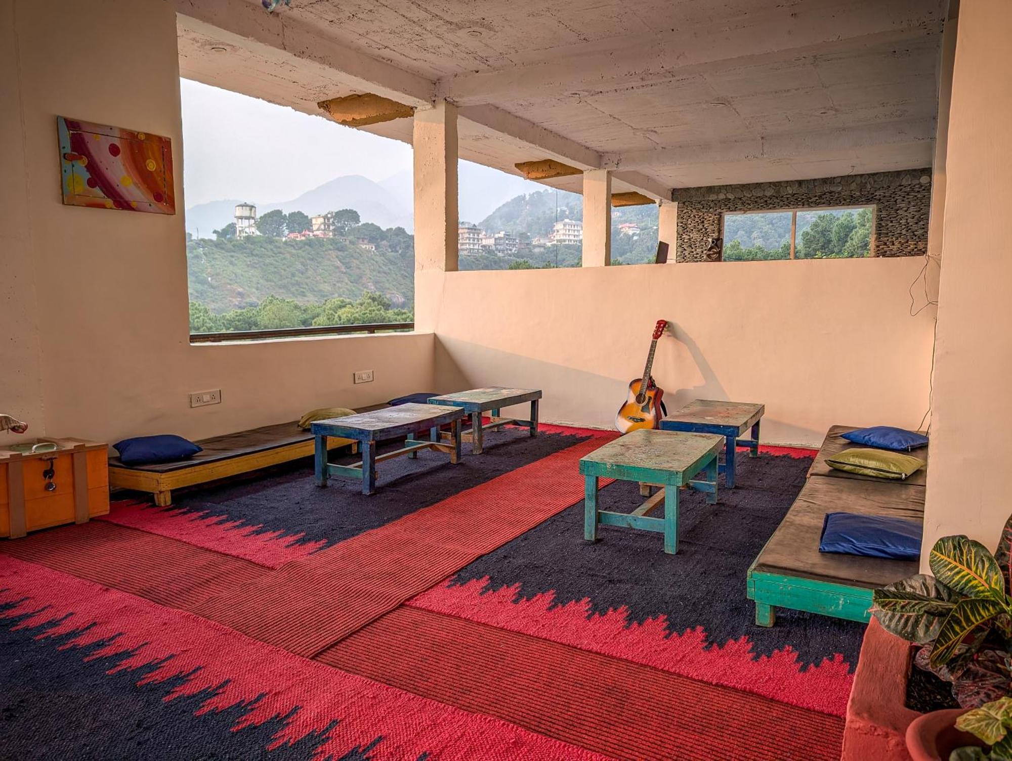 Hobo Hostel Dharamshala Eksteriør billede
